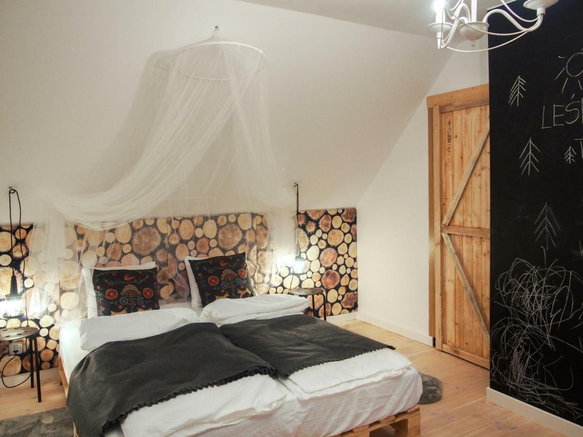 Leśna Kryjówka Apartamento Trzebciny Exterior foto